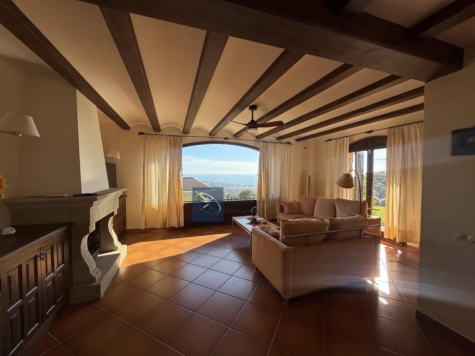 4 sypialnia Willa na kwatery wakacyjne w Platja d'Aro z basenem garażem - 14 500 € (Ref: 9624275)