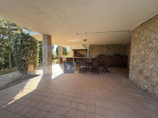 4 sypialnia Willa na kwatery wakacyjne w Platja d'Aro, Castell-Platja d'Aro z basenem garażem - 14 500 € (Ref: 9624275)