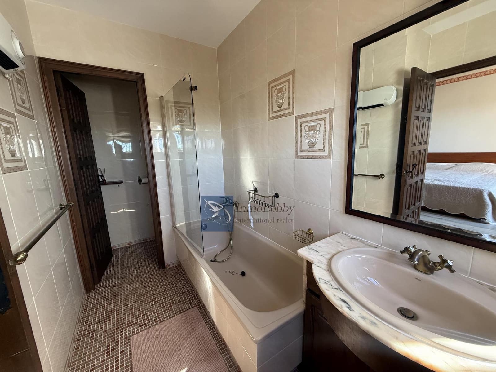 4 sypialnia Willa na kwatery wakacyjne w Platja d'Aro z basenem garażem - 14 500 € (Ref: 9624275)