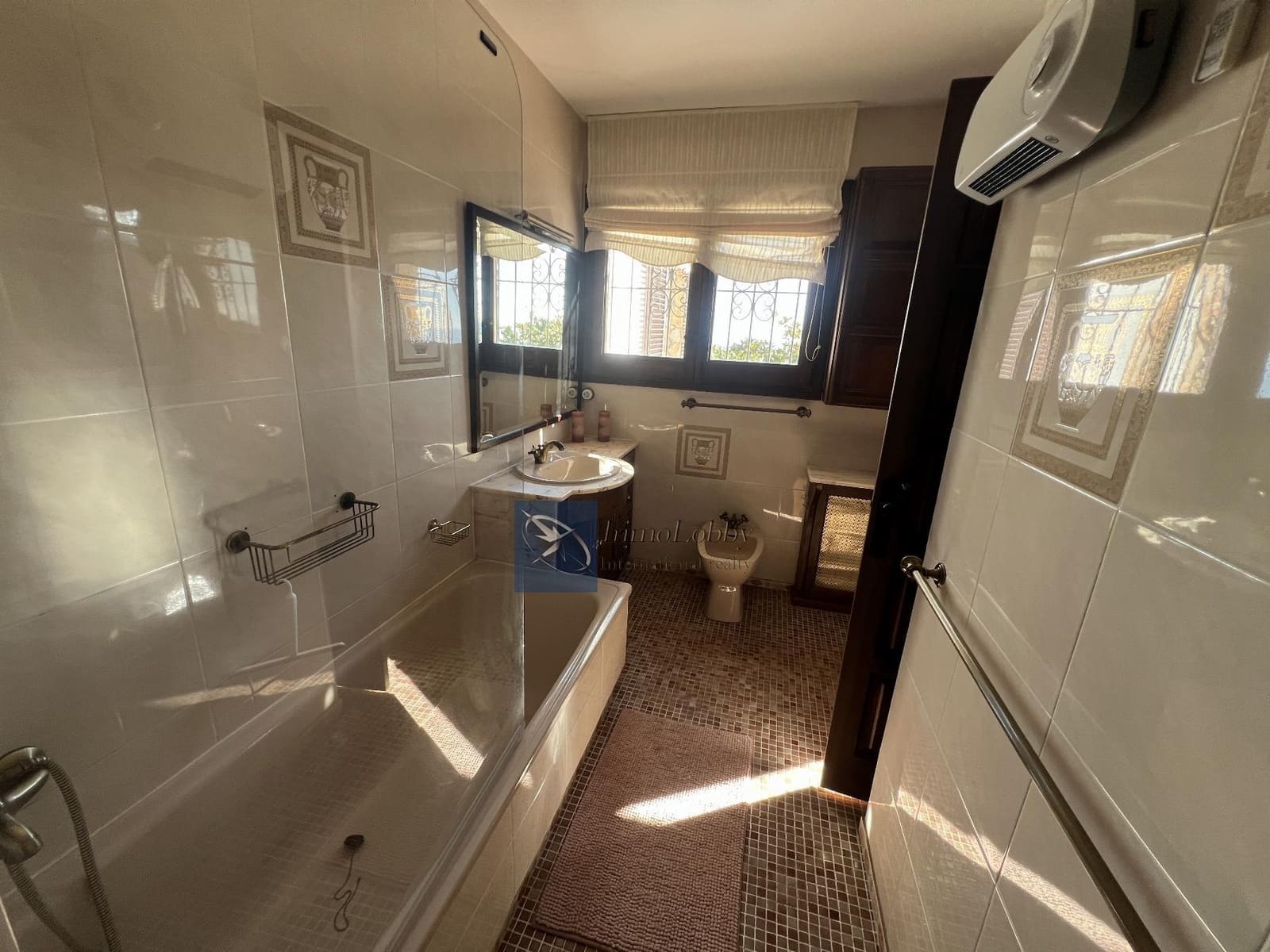 4 sypialnia Willa na kwatery wakacyjne w Platja d'Aro z basenem garażem - 14 500 € (Ref: 9624275)