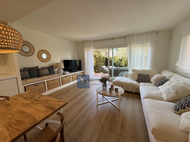 3 bedroom Semi-detached Villa for rent in S'Agaro, Castell-Platja d'Aro with pool - € 5,600 (Ref: 9646260)