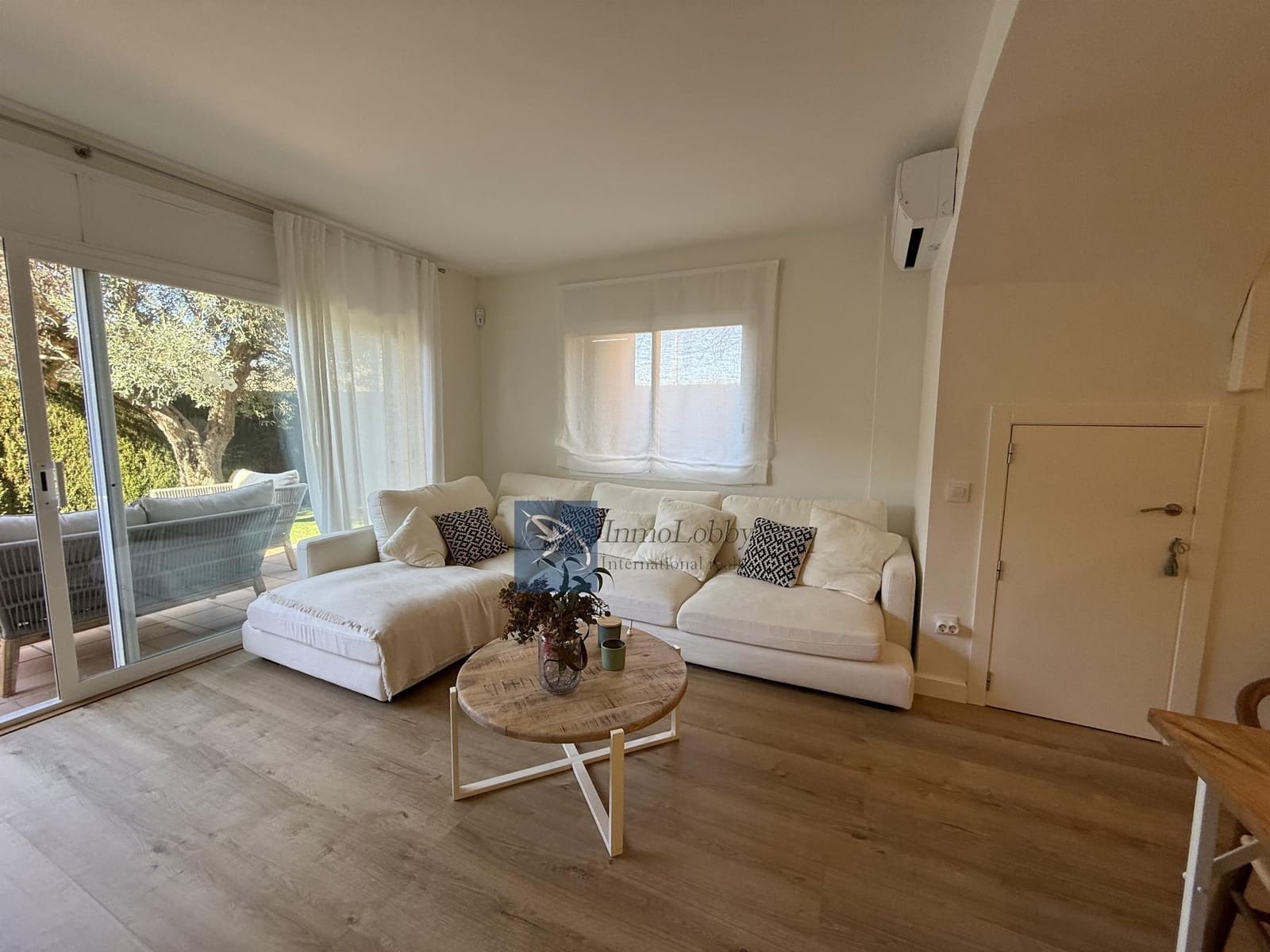 3 sypialnia Dom blizniak do wynajęcia w S'Agaro z basenem - 5 600 € (Ref: 9646260)