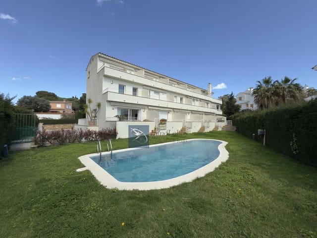 3 soveværelse Byhus til salg i S'Agaro, Castell-Platja d'Aro med swimmingpool garage - € 560.000 (Ref: 9646261)