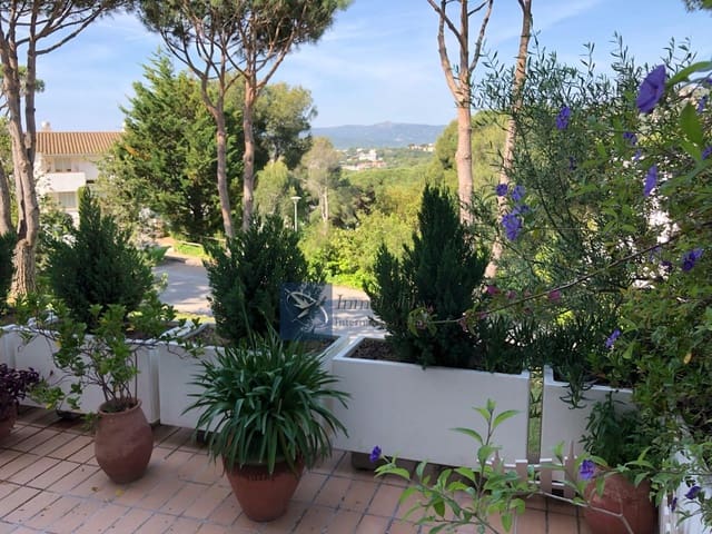 3 slaapkamer Appartement te koop in Platja d'Aro, Castell-Platja d'Aro met zwembad - € 400.000 (Ref: 9672768)