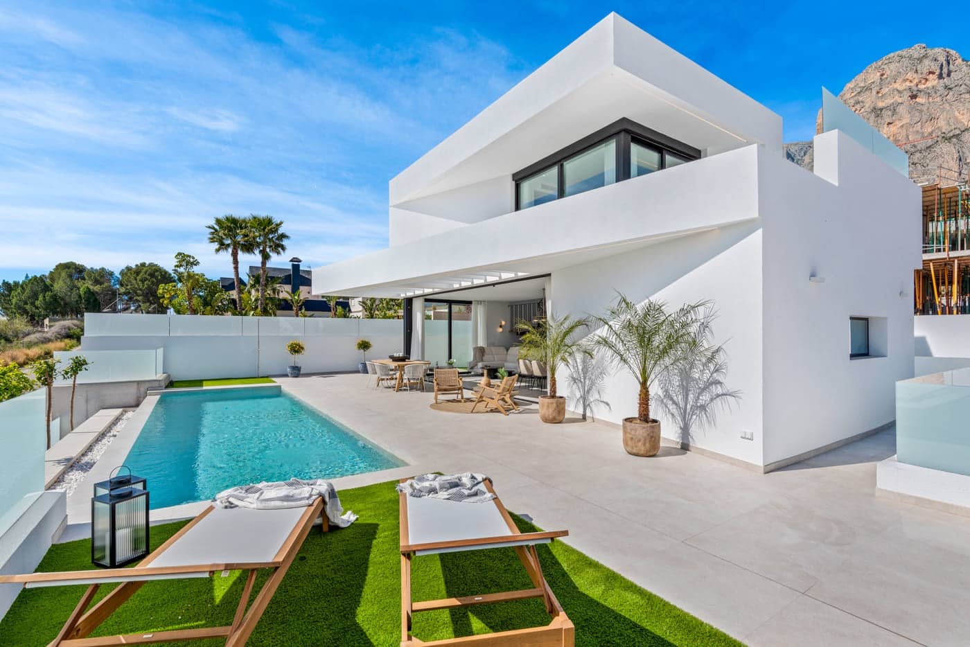 4 bedroom Villa for sale in Polop with pool garage - € 755,000 (Ref: 10039199)