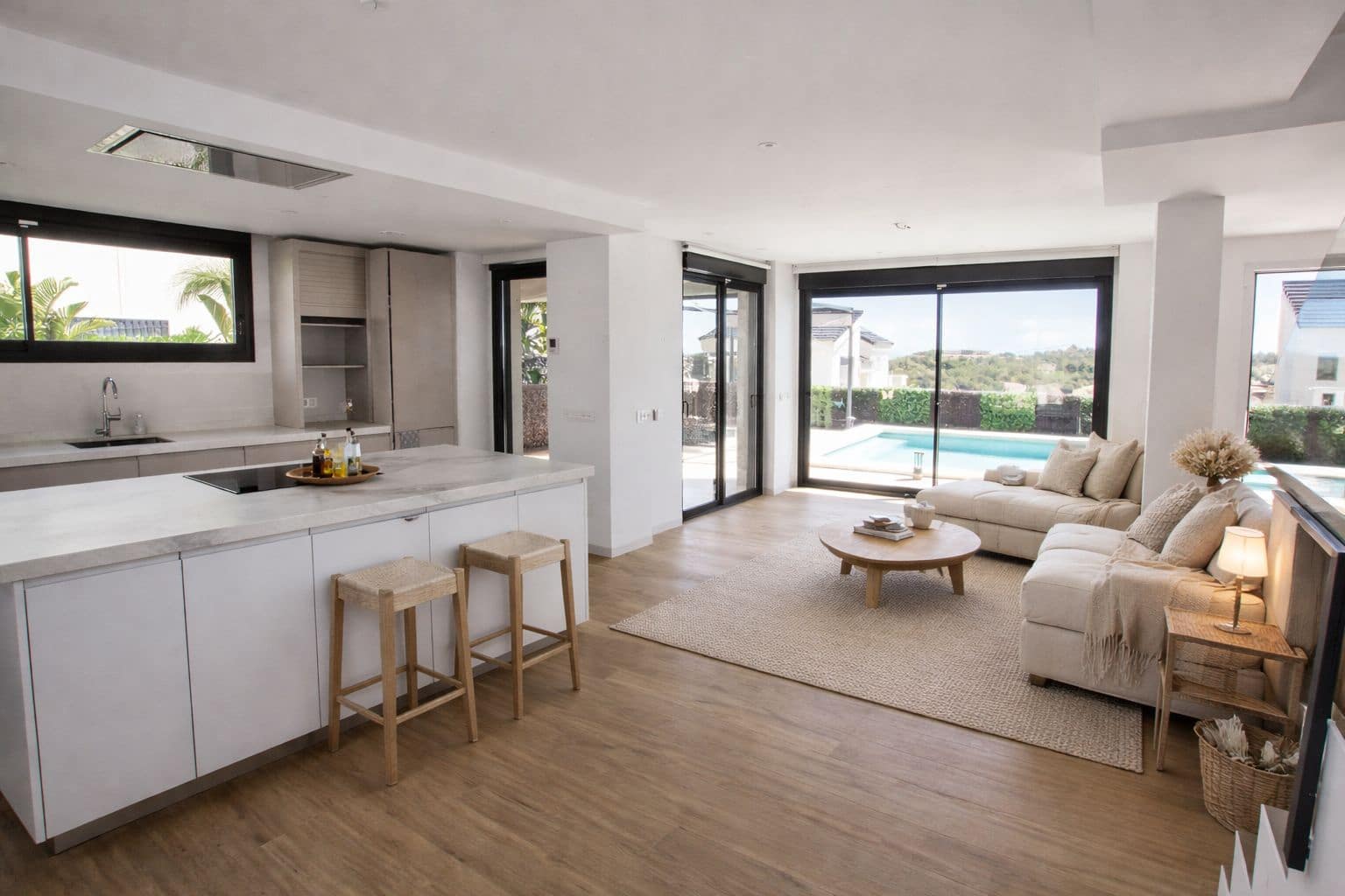 3 bedroom Villa for sale in Polop with pool garage - € 559,000 (Ref: 10039200)