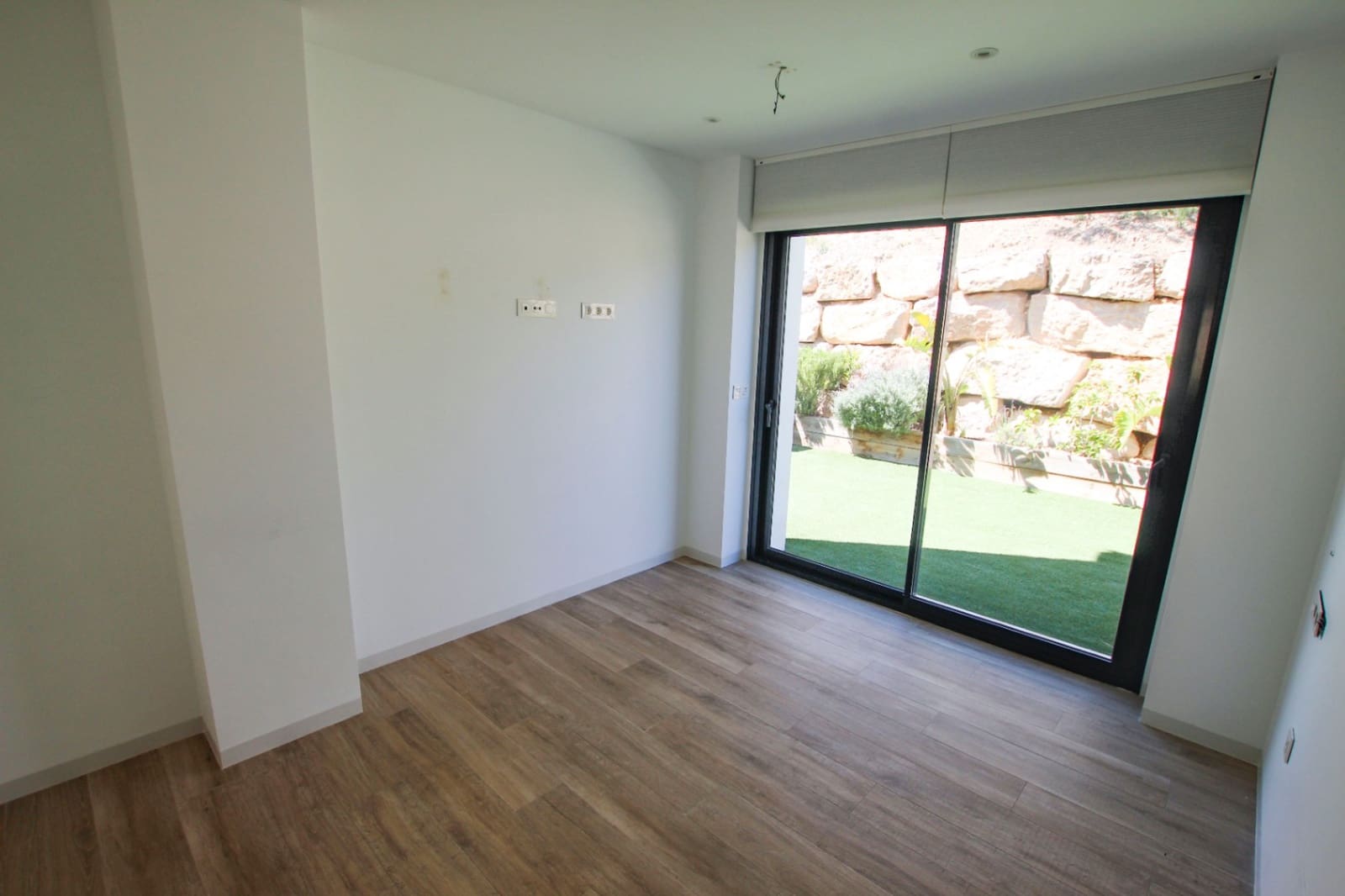 3 bedroom Villa for sale in Polop with pool garage - € 559,000 (Ref: 10039200)