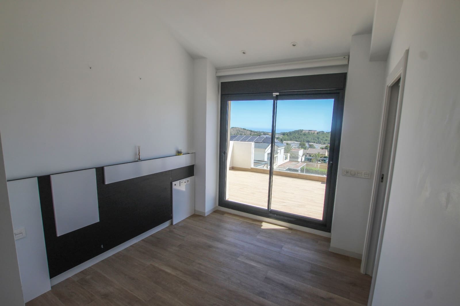 3 bedroom Villa for sale in Polop with pool garage - € 559,000 (Ref: 10039200)