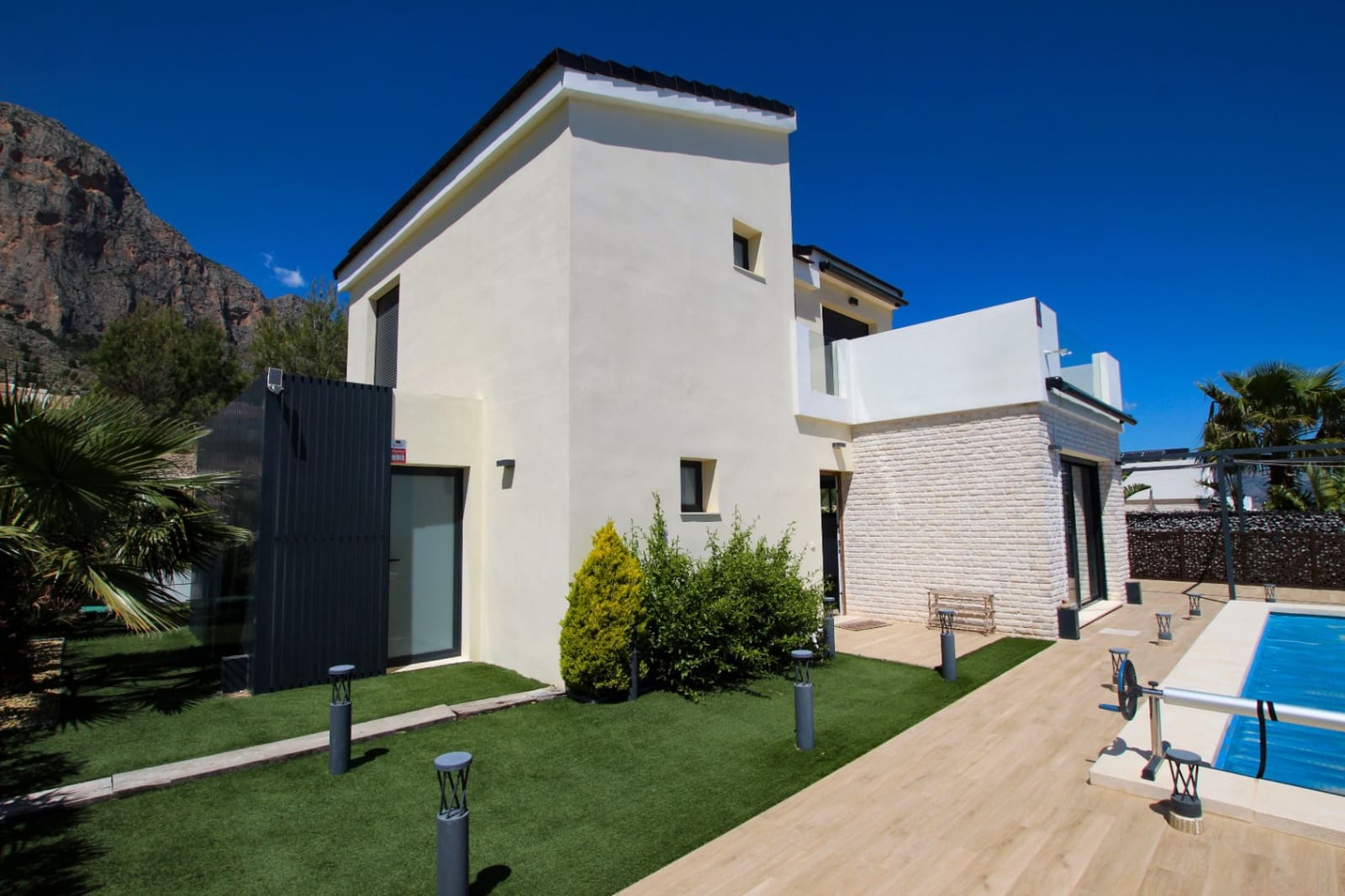 3 bedroom Villa for sale in Polop with pool garage - € 559,000 (Ref: 10039200)