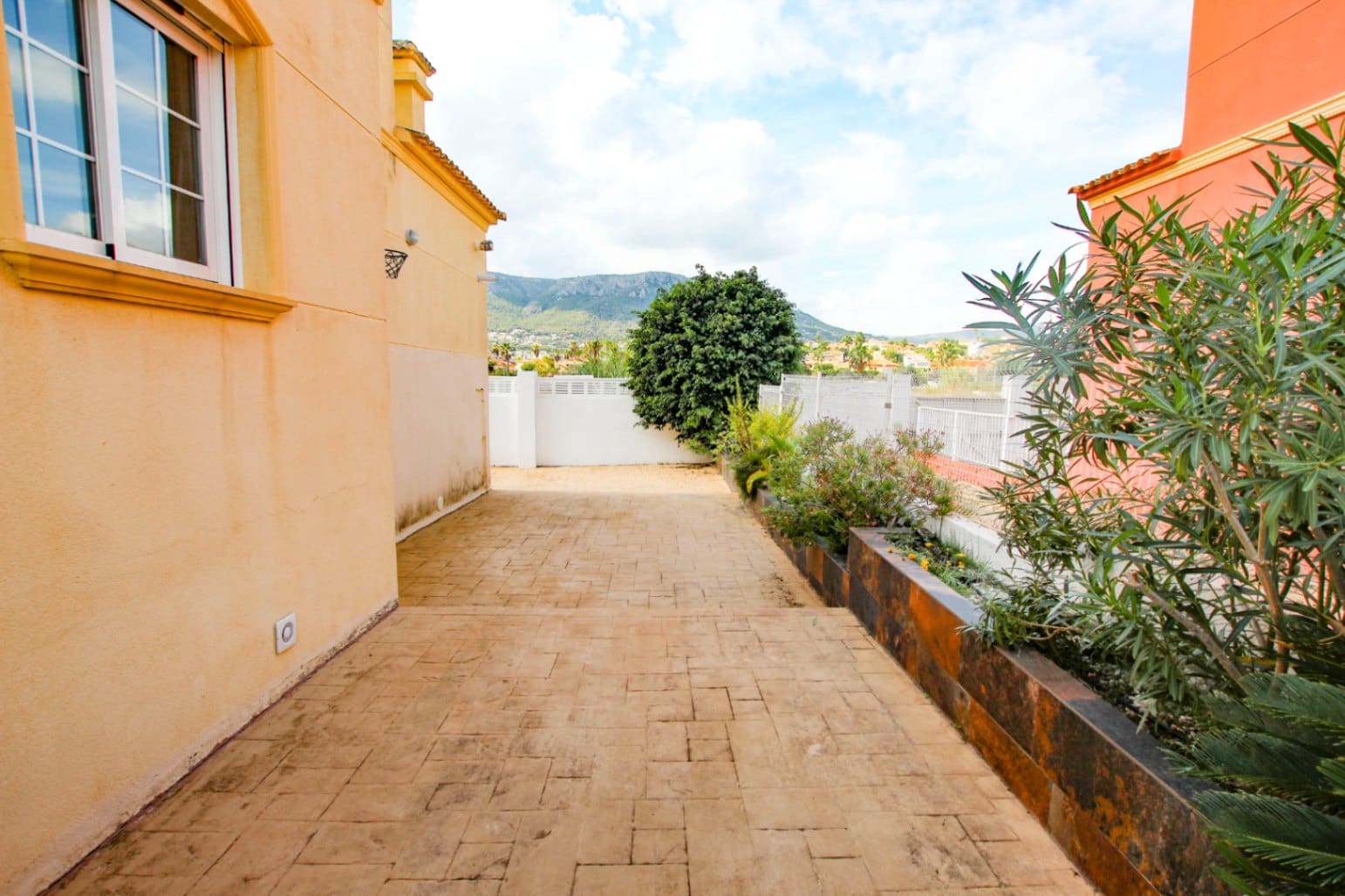 4 bedroom Townhouse for sale in Calpe / Calp with pool garage - € 499,000 (Ref: 10039204)