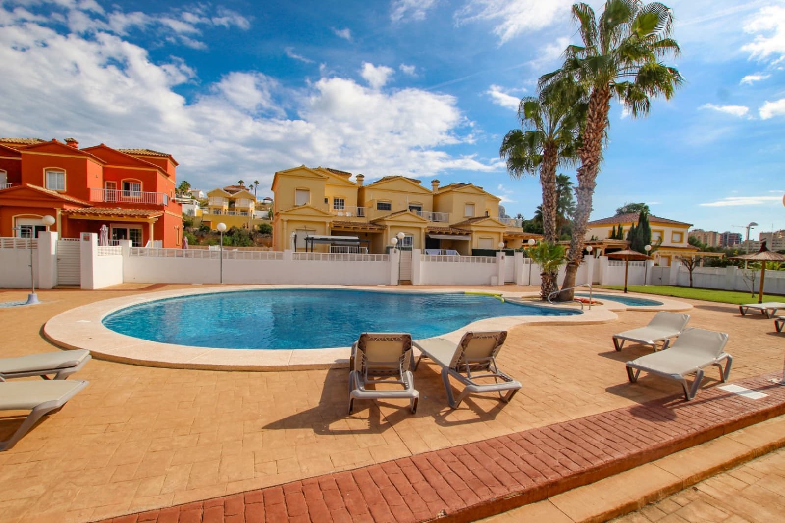 4 bedroom Townhouse for sale in Calpe / Calp with pool garage - € 499,000 (Ref: 10039204)