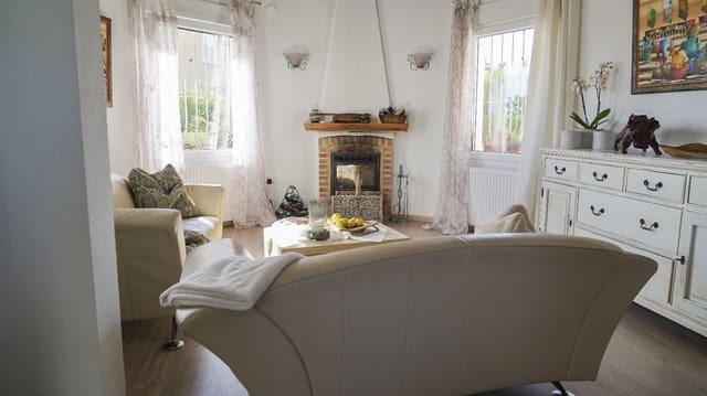 2 soverom Villa til salgs i Calpe / Calp med svømmebasseng garasje - € 475 000 (Ref: 10039205)