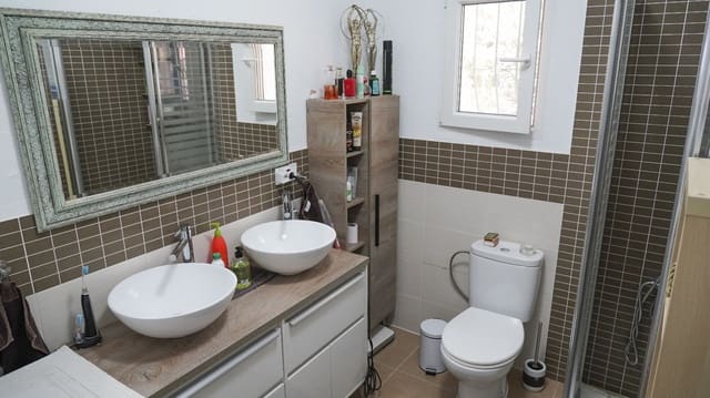 2 soverom Villa til salgs i Calpe / Calp med svømmebasseng garasje - € 475 000 (Ref: 10039205)
