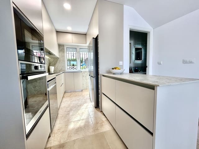 3 sovrum Hus till salu i Dehesa de Campoamor, Orihuela med pool garage - 345 000 € (Ref: 10156038)