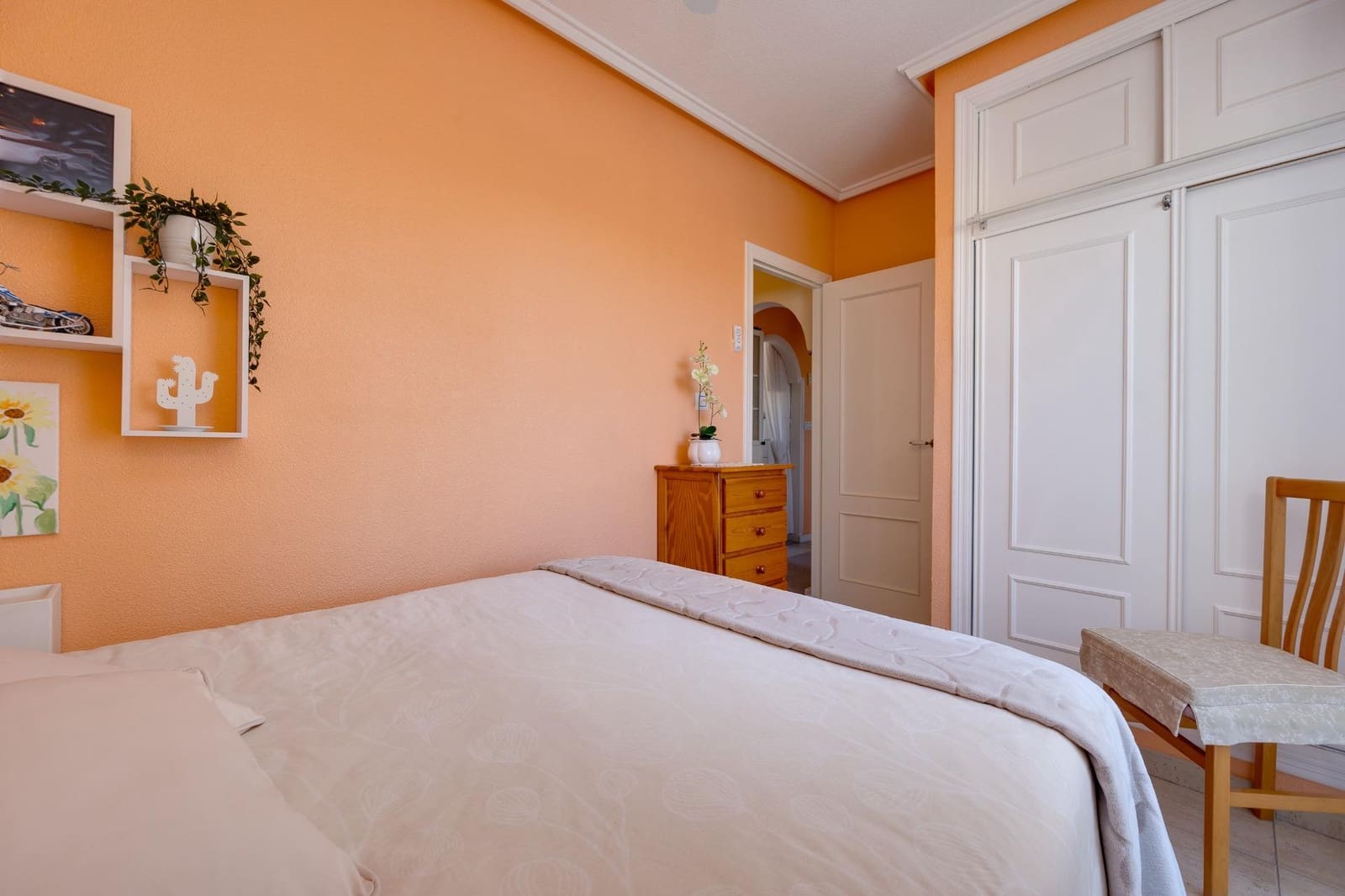 2 makuuhuone Bungalow myytävänä paikassa Torrevieja mukana uima-altaan - 129 900 € (Ref: 9589331)