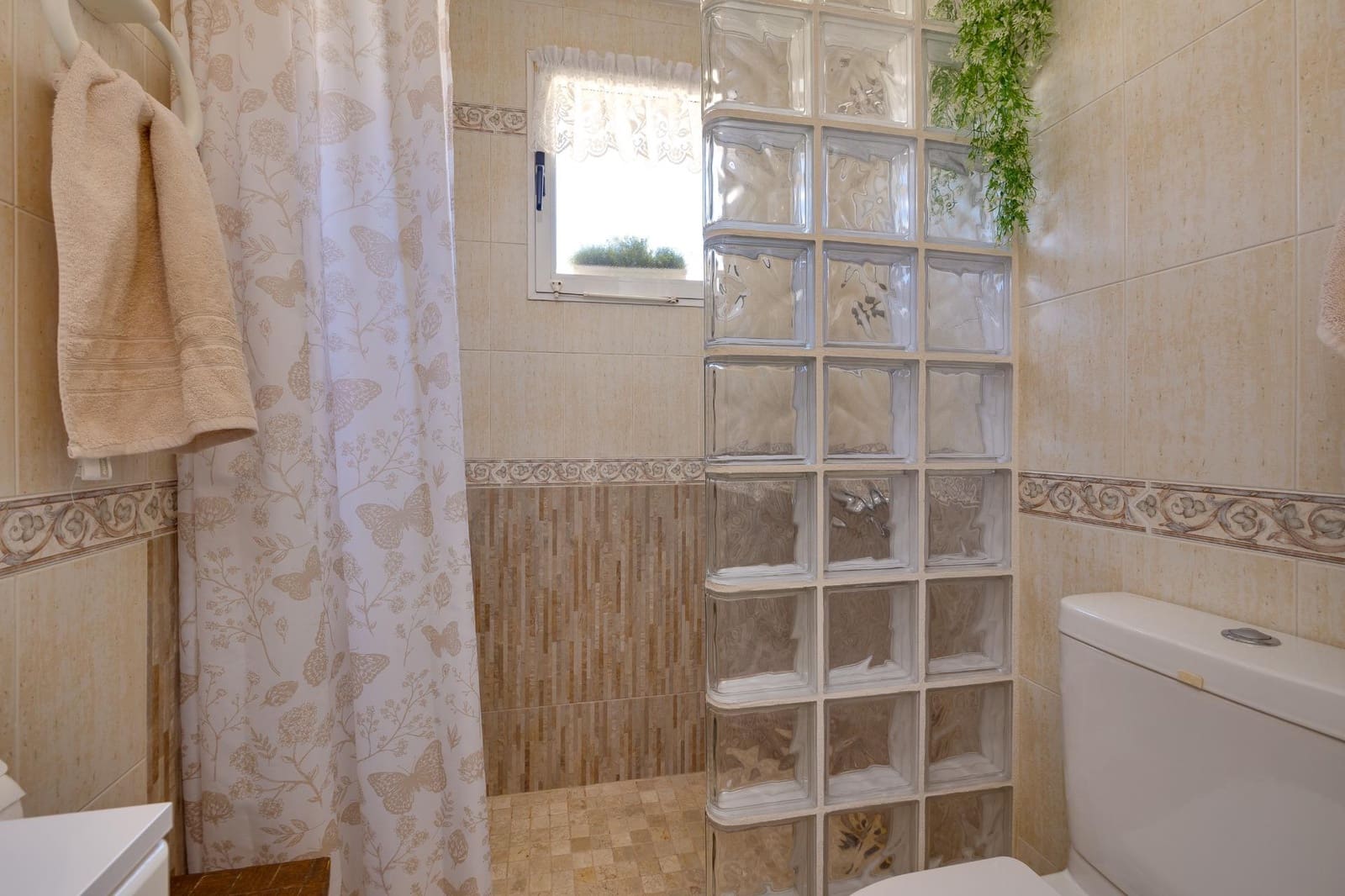 2 makuuhuone Bungalow myytävänä paikassa Torrevieja mukana uima-altaan - 129 900 € (Ref: 9589331)