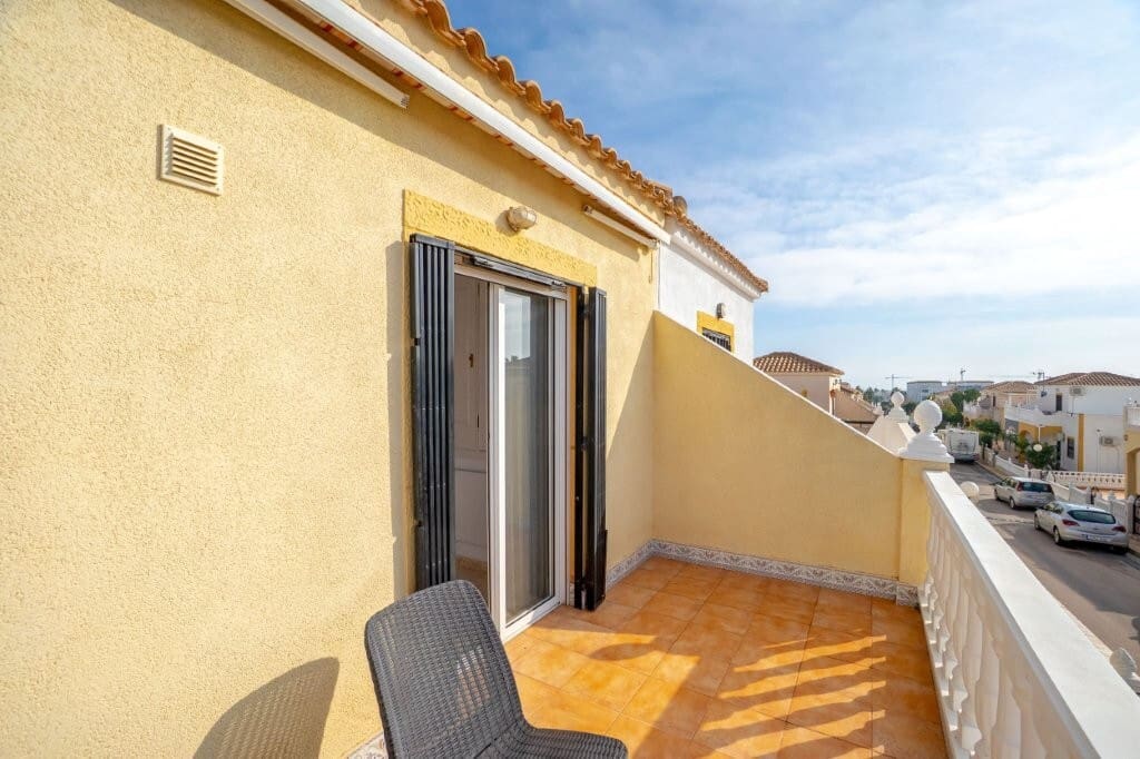 3 camera da letto Villetta a Schiera in vendita in Orihuela Costa con piscina garage - 249.000 € (Rif: 9589343)