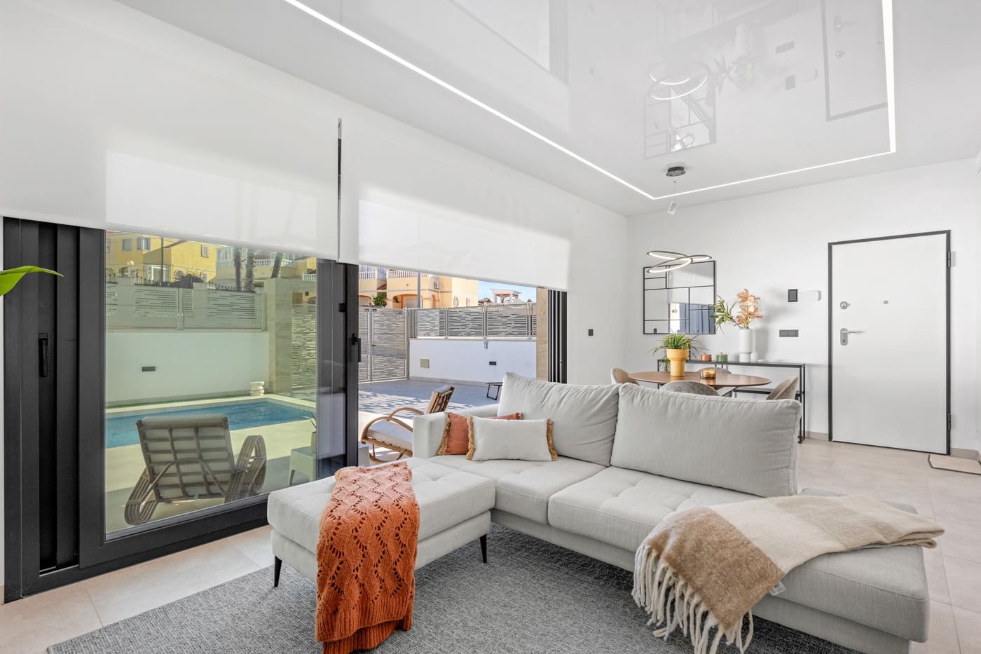 3 Zimmer Villa zu verkaufen in Orihuela Costa mit Pool - 499.000 € (Ref: 9589360)