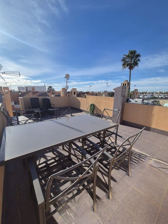 3 makuuhuone Omakotitalo myytävänä paikassa Alicante kaupunki - 184 000 € (Ref: 9589363)