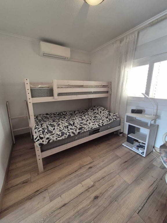 3 makuuhuone Omakotitalo myytävänä paikassa Alicante kaupunki - 184 000 € (Ref: 9589363)