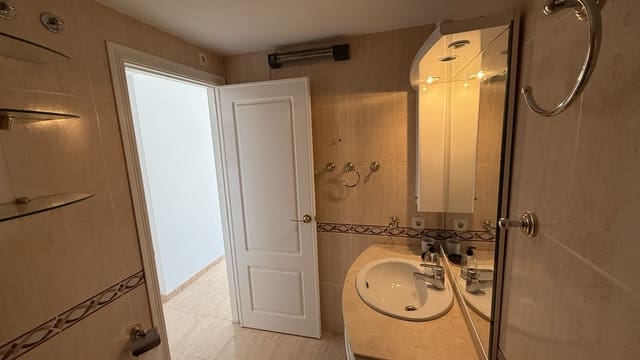 2 soveværelse Lejlighed til salg i Benidorm - € 328.800 (Ref: 9589366)