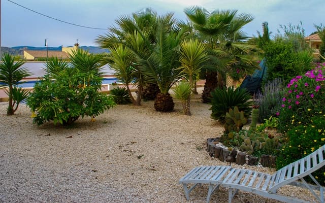 3 bedroom Villa for sale in Pliego with pool garage - € 295,000 (Ref: 9589467)