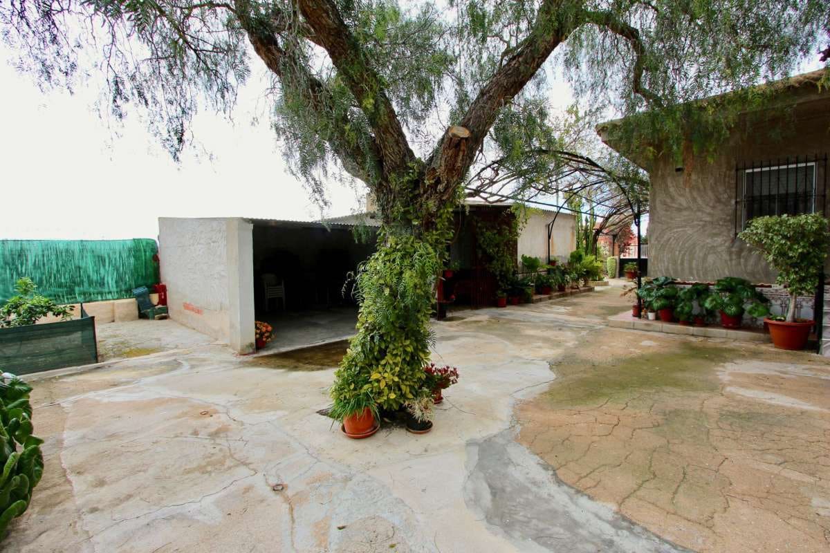 6 bedroom Villa for sale in Canada de San Pedro with pool - € 260,000 (Ref: 9589472)