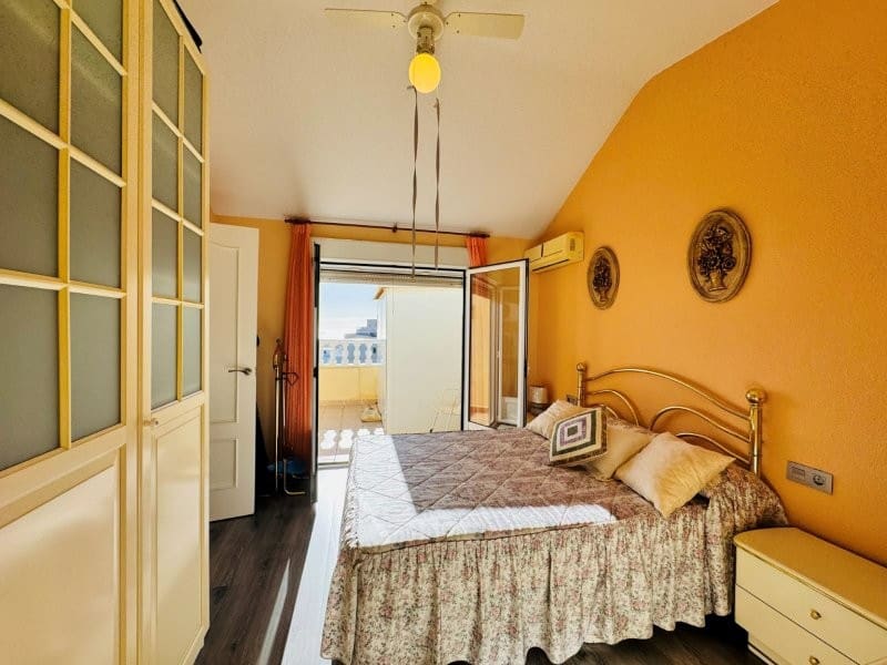 3 makuuhuone Huoneisto myytävänä paikassa La Mata - 470 000 € (Ref: 9589492)