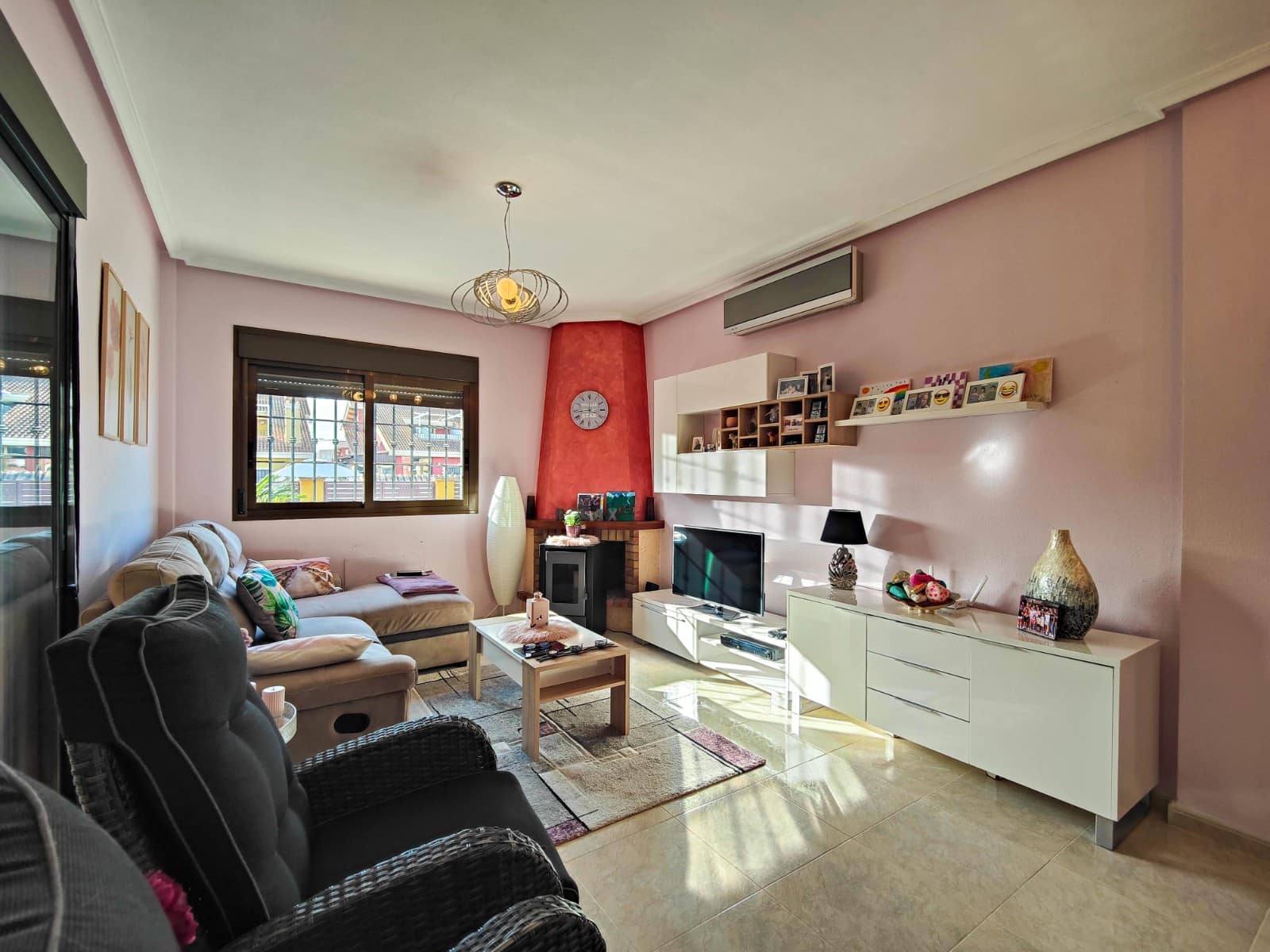 Chalet de 3 habitaciones en Guardamar del Segura en venta con piscina garaje - 365.000 € (Ref: 9589494)