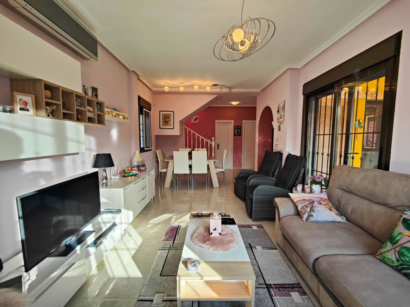 Chalet de 3 habitaciones en Guardamar del Segura en venta con piscina garaje - 365.000 € (Ref: 9589494)