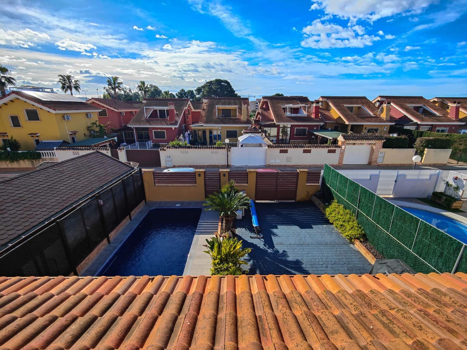 Chalet de 3 habitaciones en Guardamar del Segura en venta con piscina garaje - 365.000 € (Ref: 9589494)