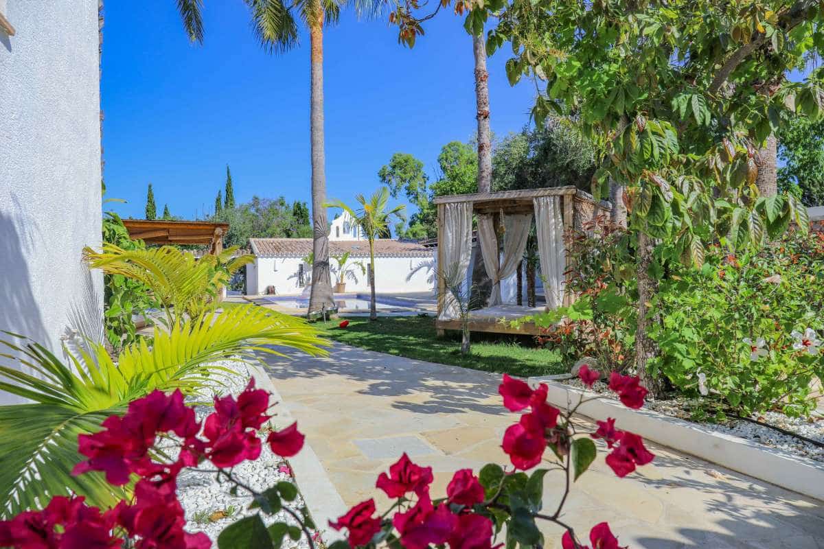 5 bedroom Villa for sale in Jesus Pobre with garage - € 1,550,000 (Ref: 9589498)