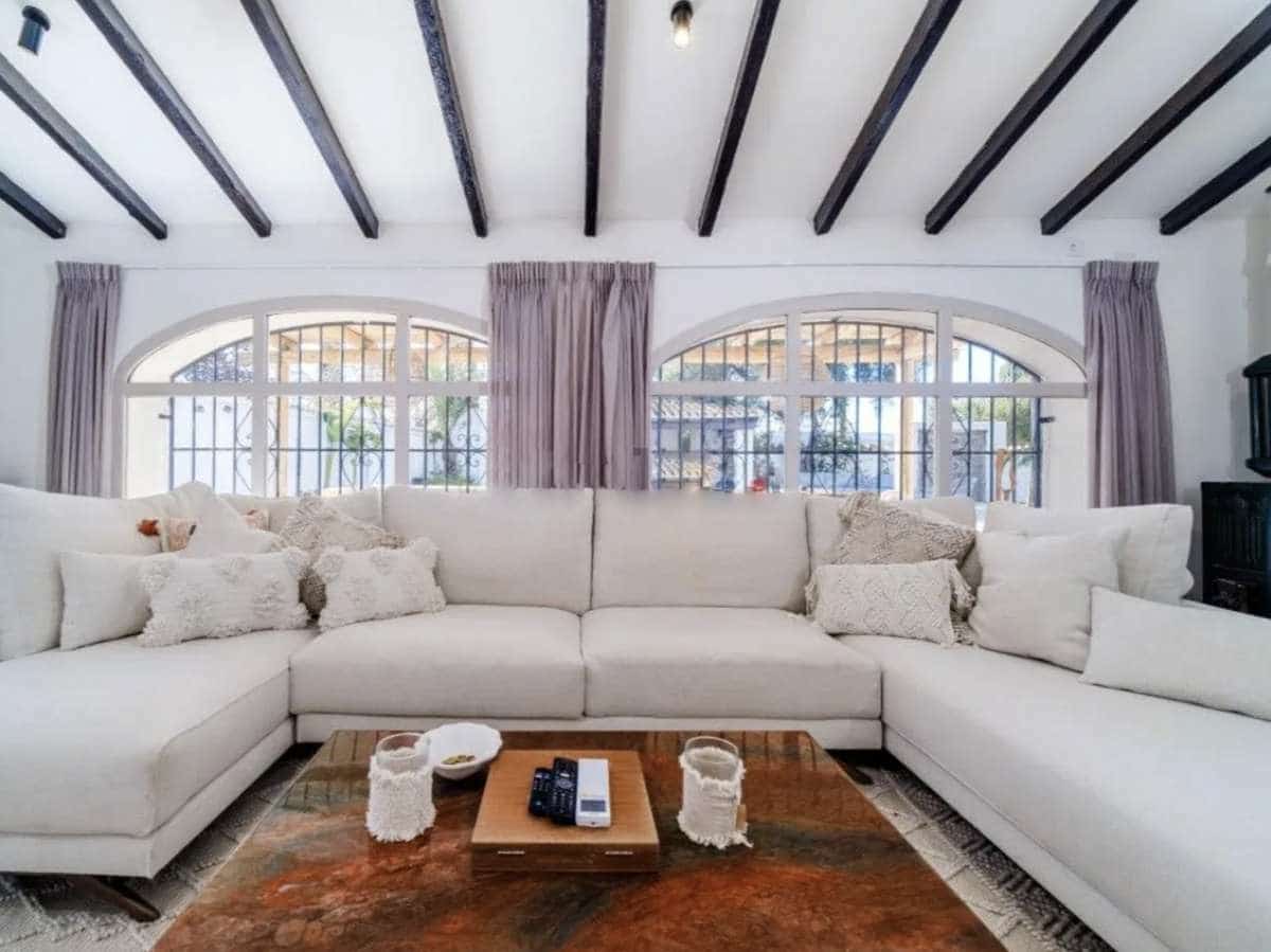 5 bedroom Villa for sale in Jesus Pobre with garage - € 1,550,000 (Ref: 9589498)