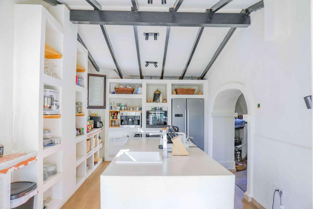 5 bedroom Villa for sale in Jesus Pobre with garage - € 1,550,000 (Ref: 9589498)