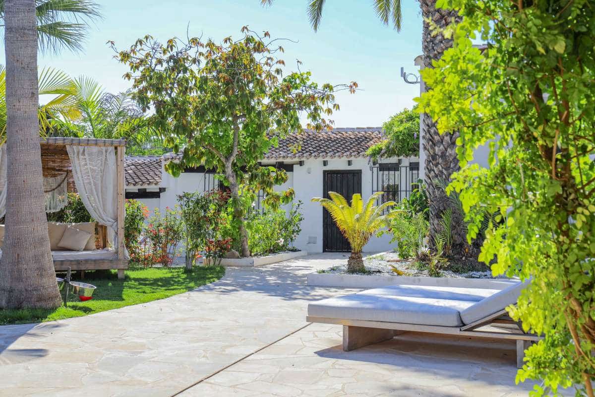 5 bedroom Villa for sale in Jesus Pobre with garage - € 1,550,000 (Ref: 9589498)