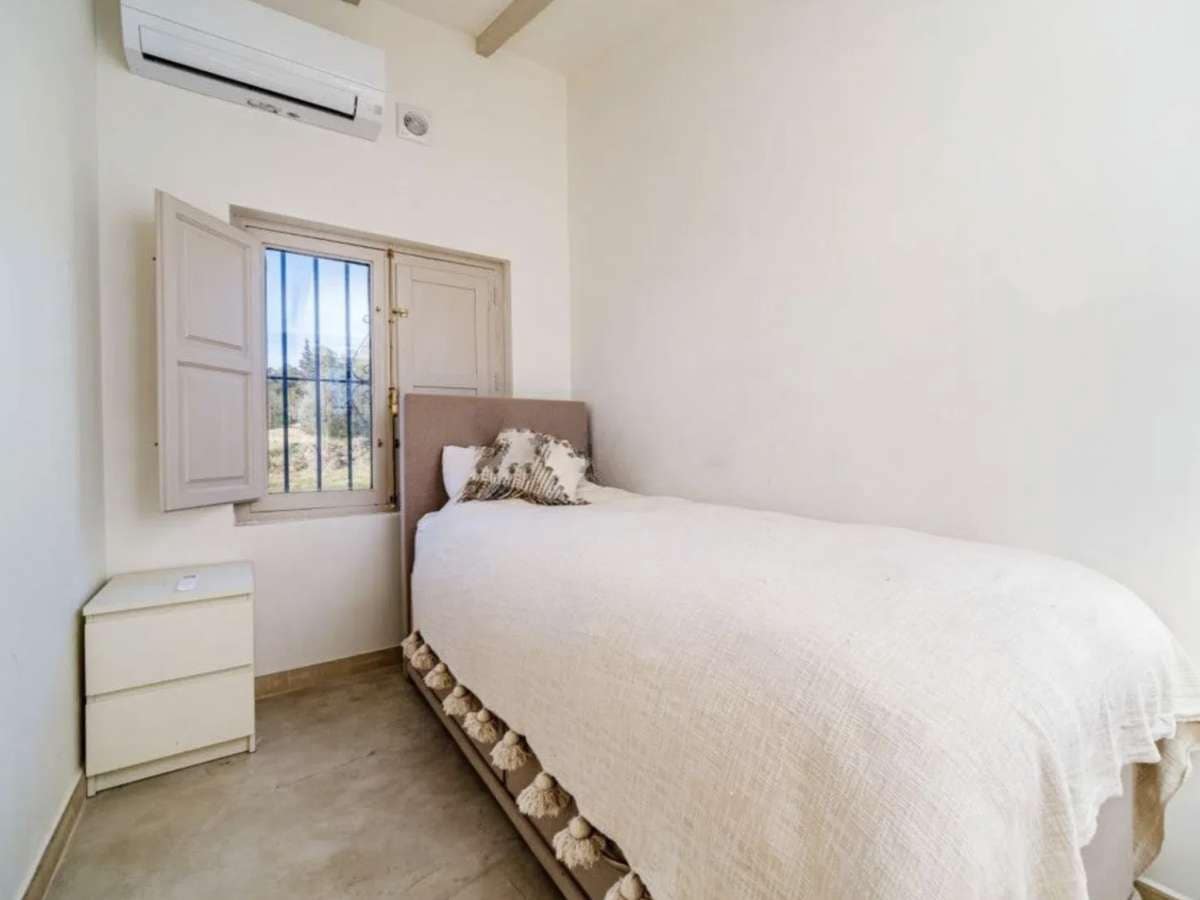 5 bedroom Villa for sale in Jesus Pobre with garage - € 1,550,000 (Ref: 9589498)