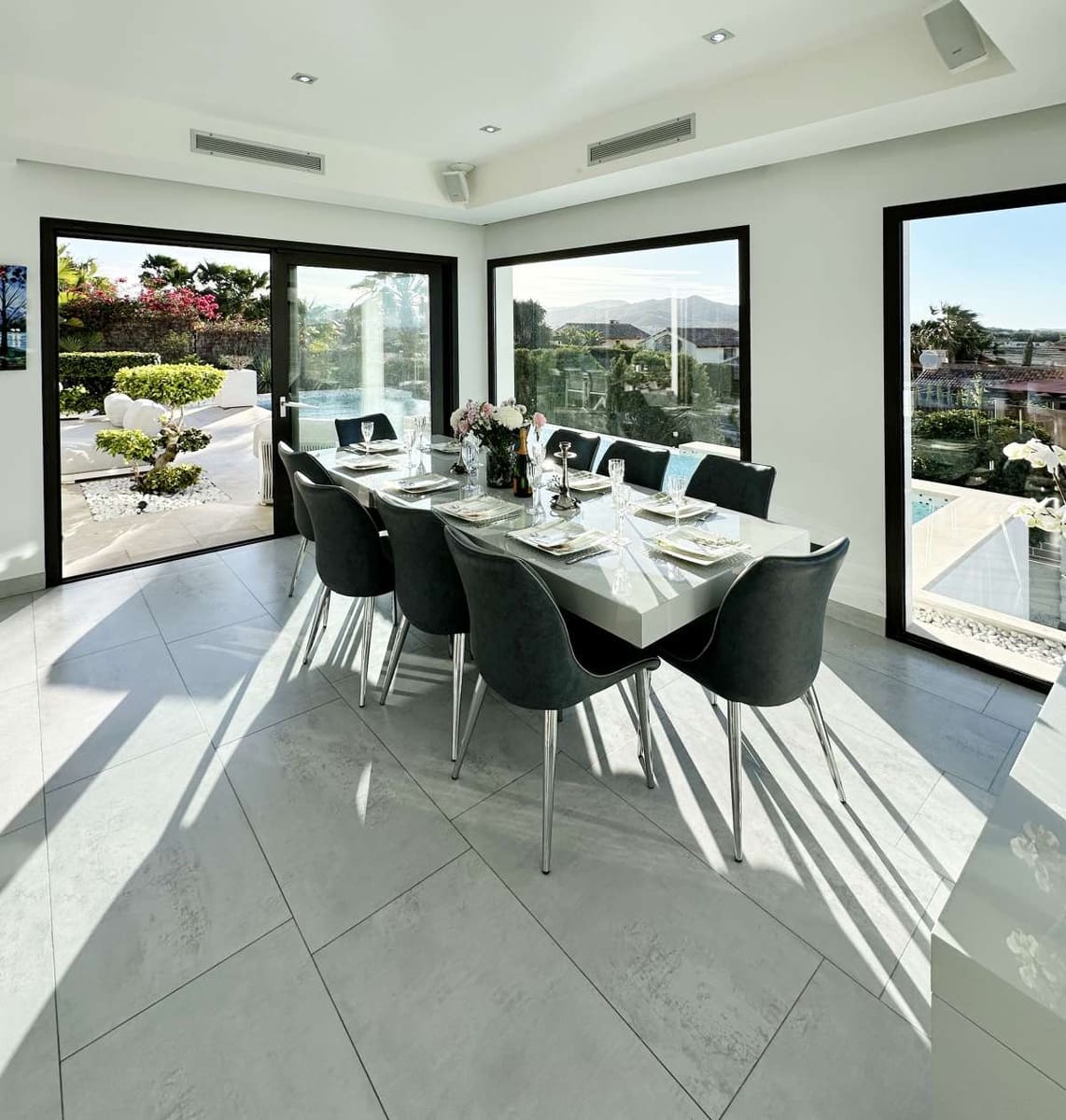 5 bedroom Villa for sale in Javea / Xabia - € 2,350,000 (Ref: 9589501)