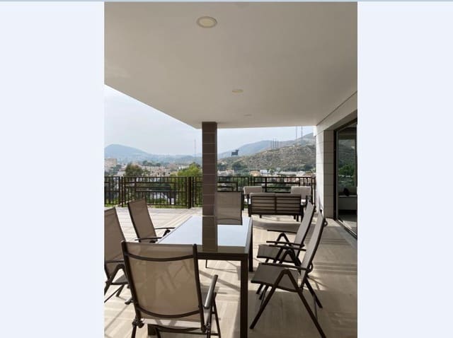 3 slaapkamer Villa te koop in El Campello - € 3.255.000 (Ref: 9589567)