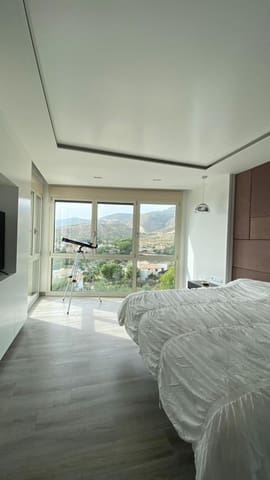 3 slaapkamer Villa te koop in El Campello - € 3.255.000 (Ref: 9589567)