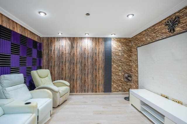 6 chambre Villa/Maison à vendre à Torrevieja avec piscine - 645 000 € (Ref: 9589603)