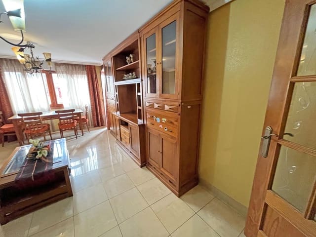 4 makuuhuone Huoneisto myytävänä paikassa Rojales - 139 000 € (Ref: 9589615)