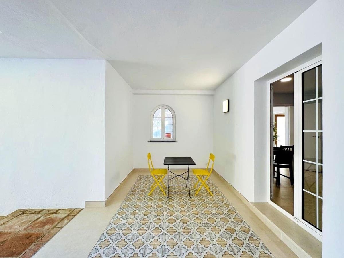 3 bedroom Villa for sale in Mijas with pool - € 1,380,000 (Ref: 9589617)