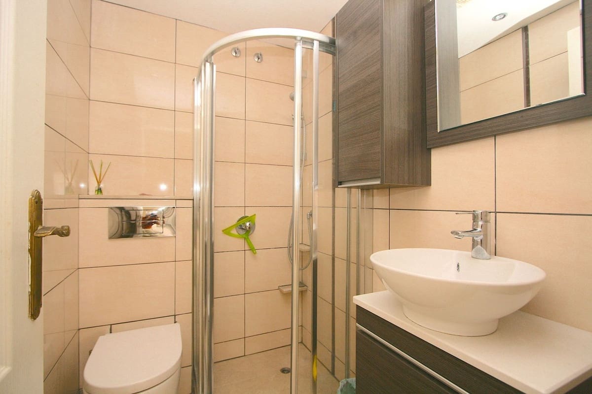 2 bedroom Villa for sale in Cerro del Aguila with pool - € 295,000 (Ref: 9589628)