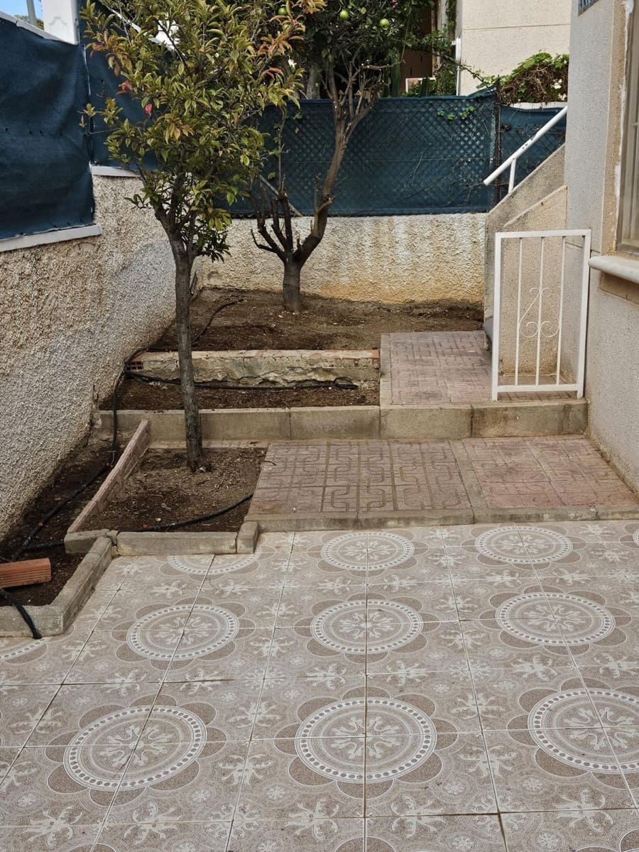 3 soveværelse Byhus til salg i Orihuela Costa med swimmingpool - € 140.000 (Ref: 9589635)