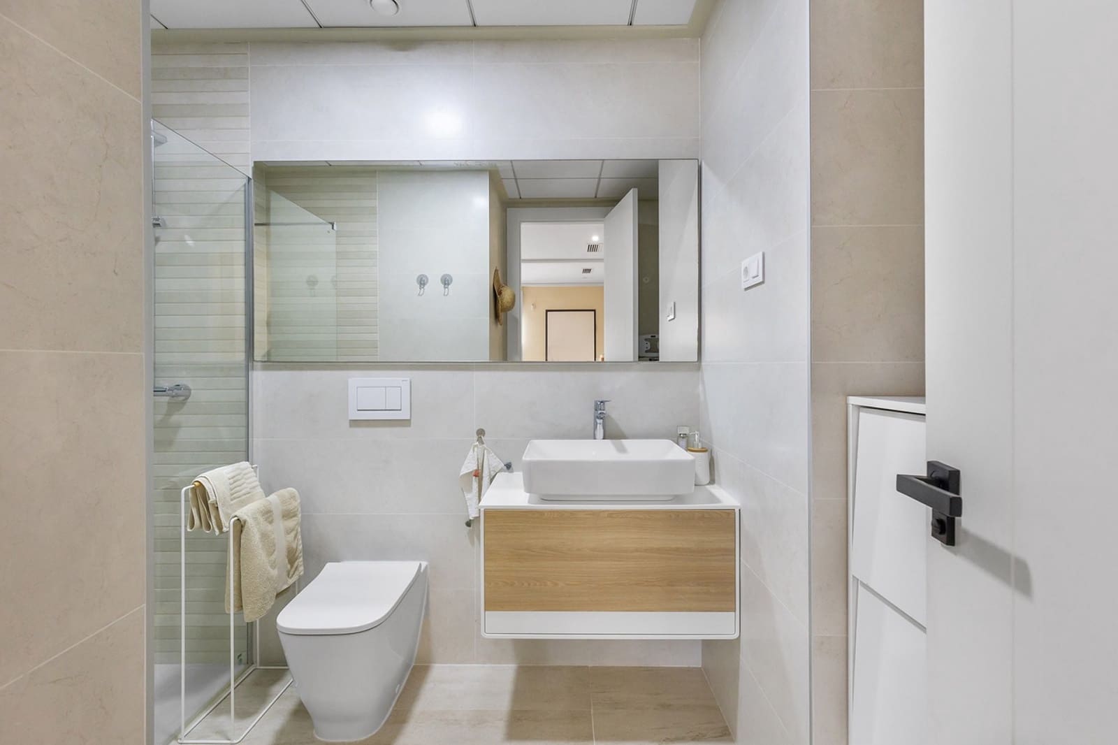 Apartamento de 2 habitaciones en Torrevieja en venta con piscina - 295.000 € (Ref: 9589643)