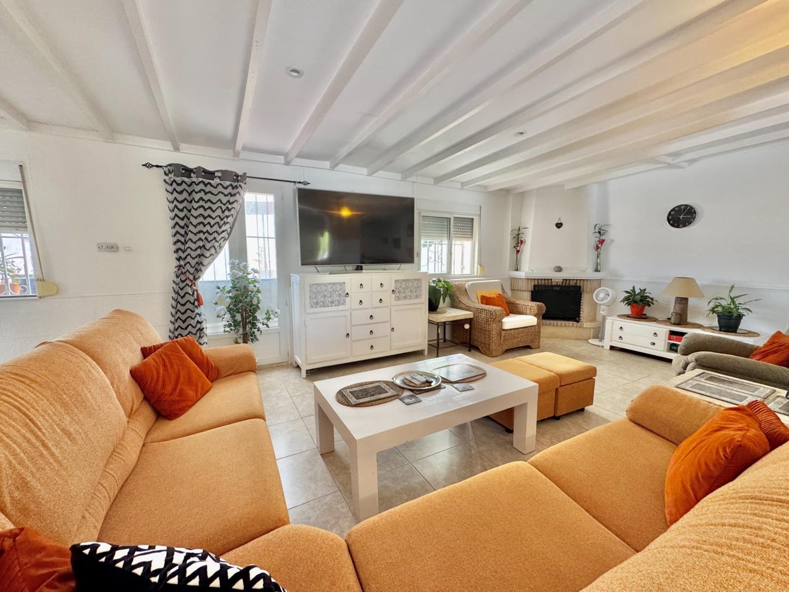 7 bedroom Villa for sale in Dolores with pool - € 649,000 (Ref: 9589649)