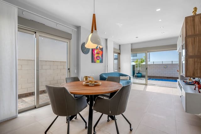 3 soveværelse Villa til salg i Orihuela med swimmingpool - € 499.900 (Ref: 9589670)