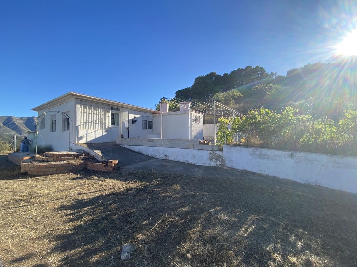 2 sovrum Finca/Hus på landet till salu i Monda - 125 000 € (Ref: 9589692)