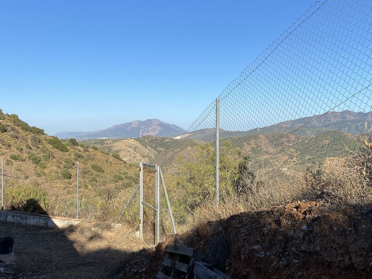 2 sovrum Finca/Hus på landet till salu i Monda - 125 000 € (Ref: 9589692)