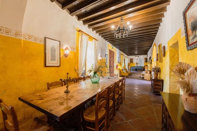 16 soveværelse Finca/Landehus til salg i Málaga by med swimmingpool - € 2.650.000 (Ref: 9589696)